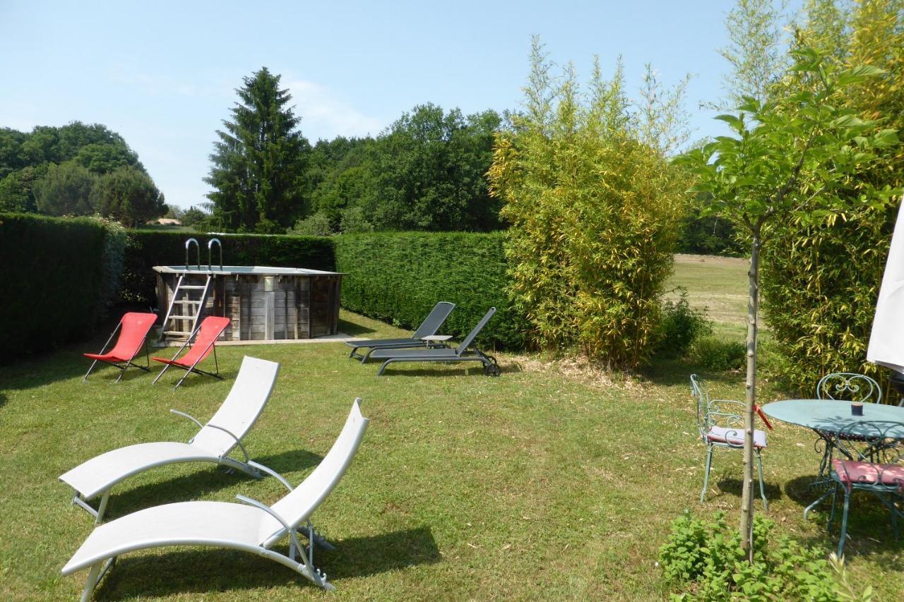 Studio De Charme Romarin Saint-Crépin-et-Carlucet Exterior photo